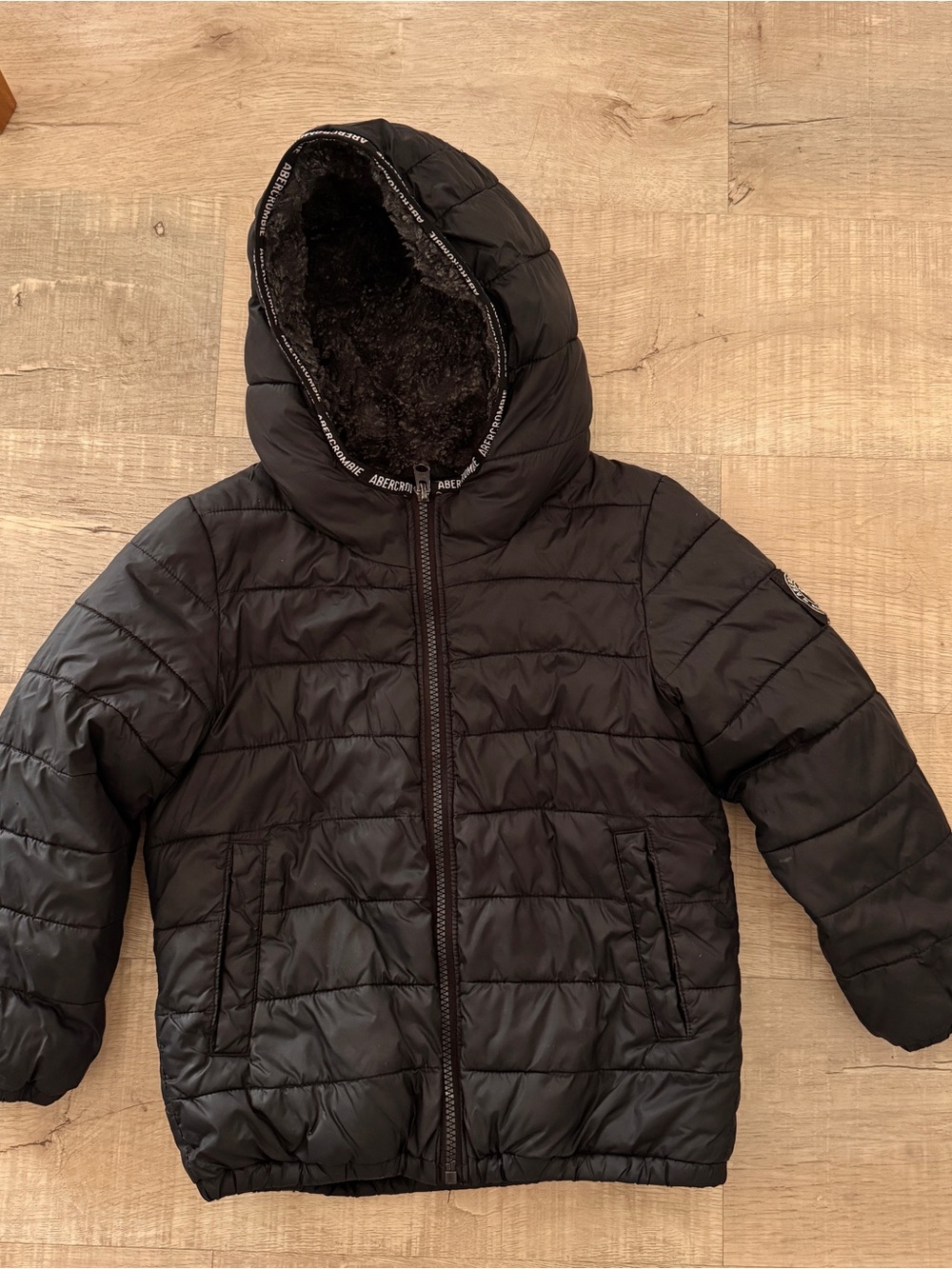 3/$20 Abercrombie & Fitch Kids Black Hooded Puffer Jacket